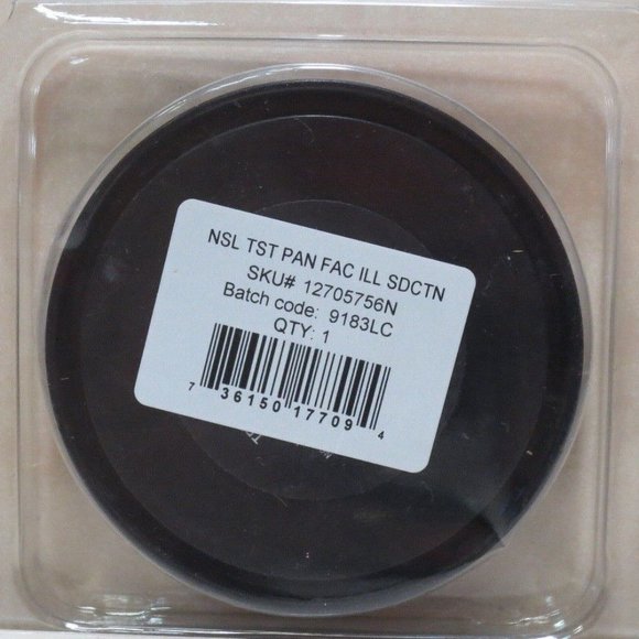 Laura Mercier Face Illuminator Highlighting Powder Shade - SEDUCTION - - Picture 3 of 4